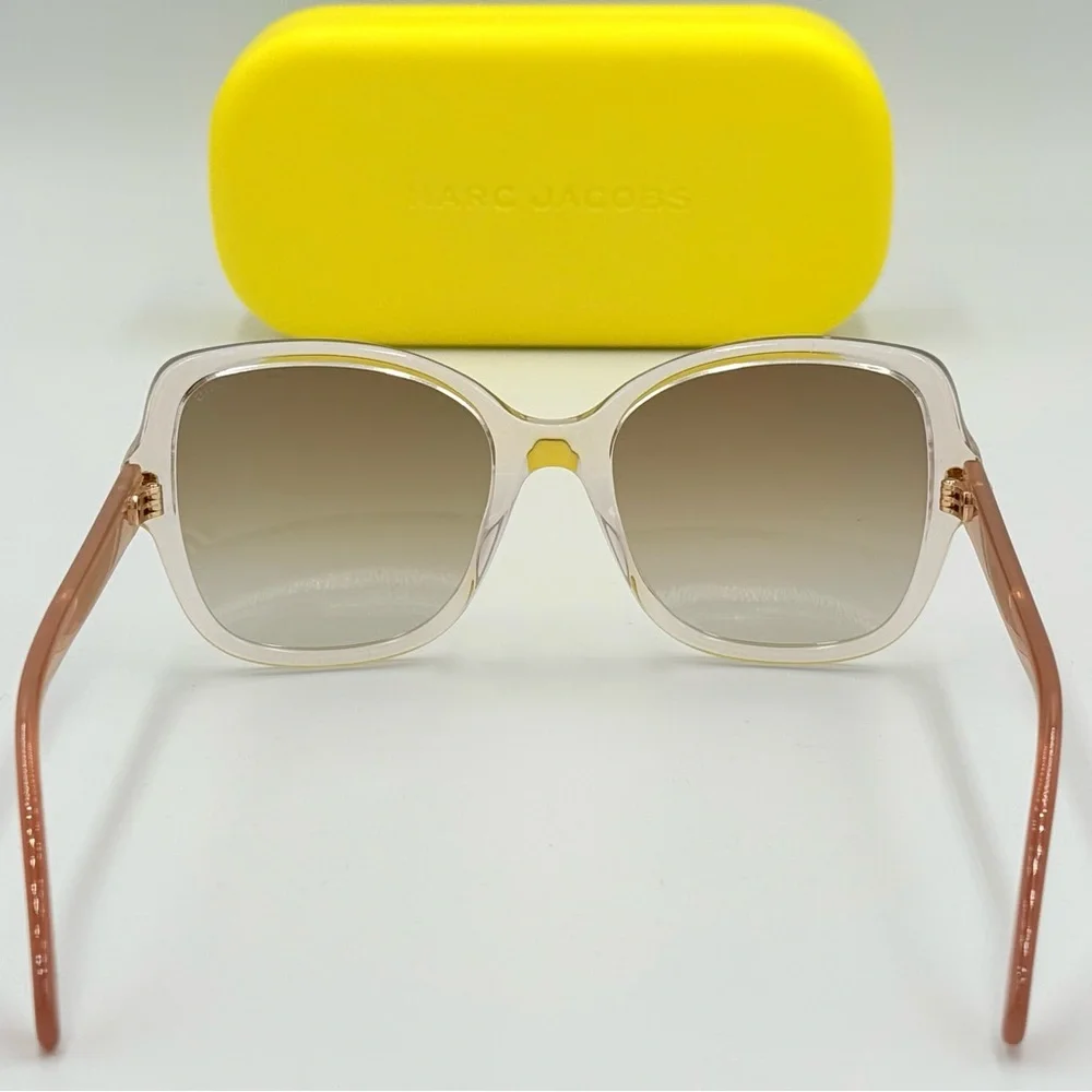 Marc Jacob’s Fashion Sunglasses 555/S Cat Eye 55mm Beige w/ Brown Gradient Lens